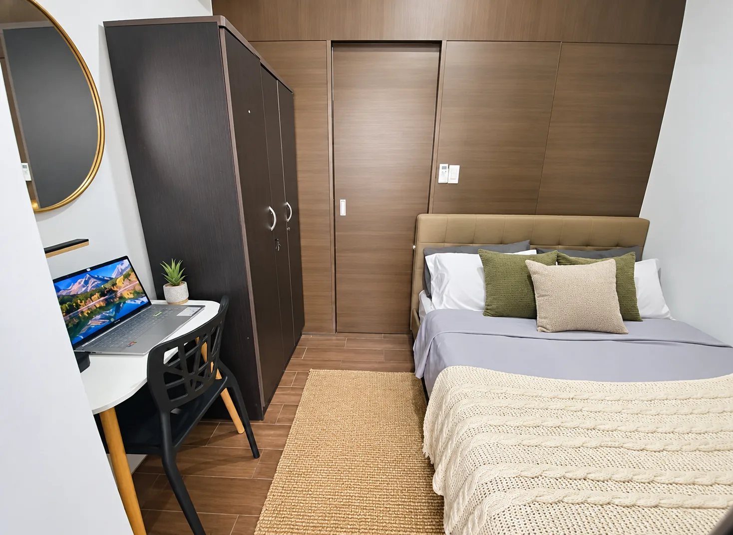 Air Residences 28th apartment photo